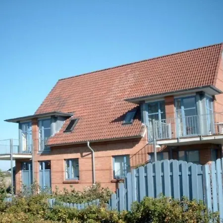 Moderne Mit Balkon In Strandnaehe Apartman