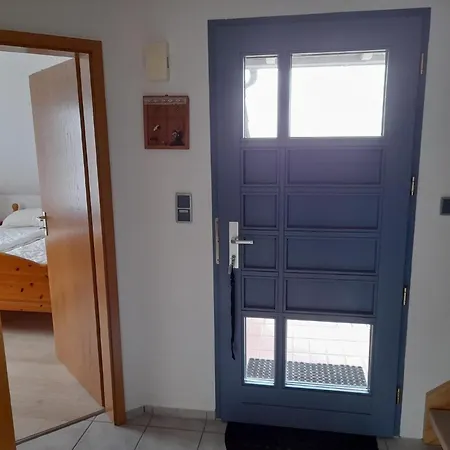 Moderne Mit Balkon In Strandnaehe Apartman
