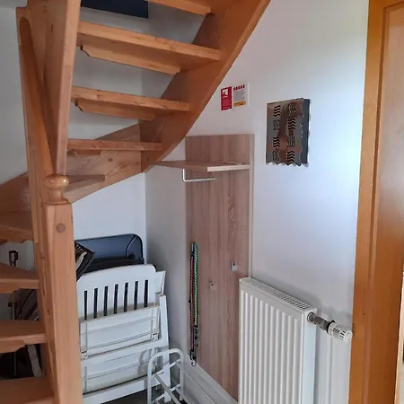 Moderne Mit Balkon In Strandnaehe Apartman