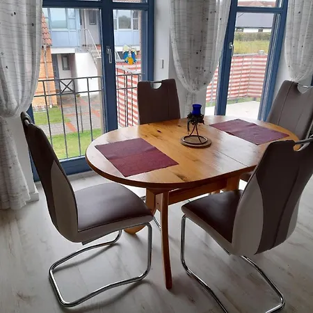 Apartman Moderne Mit Balkon In Strandnaehe Friedrichskoog